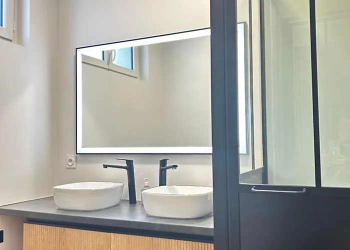 Apartment Le Paisiblement Votre 3 Ch, Terrasse, Clim, Park